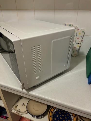 Second-hand Panasonic Microwave - Photo 2)