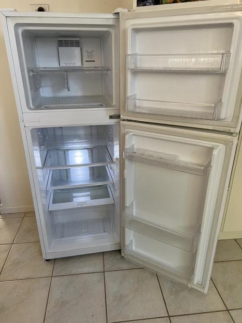 Second-hand Haier 224L Top Mount Fridge - Photo 2)