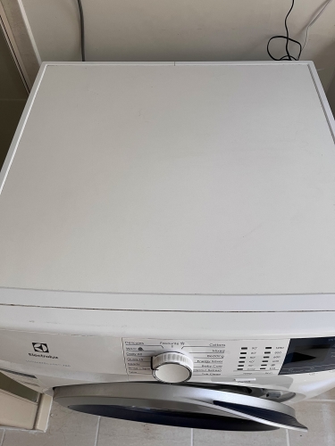 Second-hand Electrolux 8.5kg Front Load Washing Machine - Photo 2)