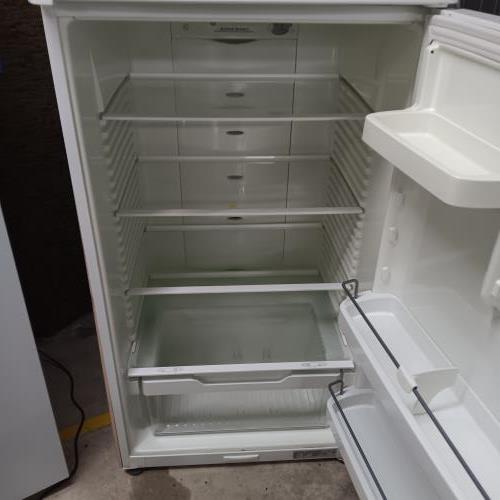 Second-hand Fisher & Paykel 447L Top Mount Fridge - Photo 2)