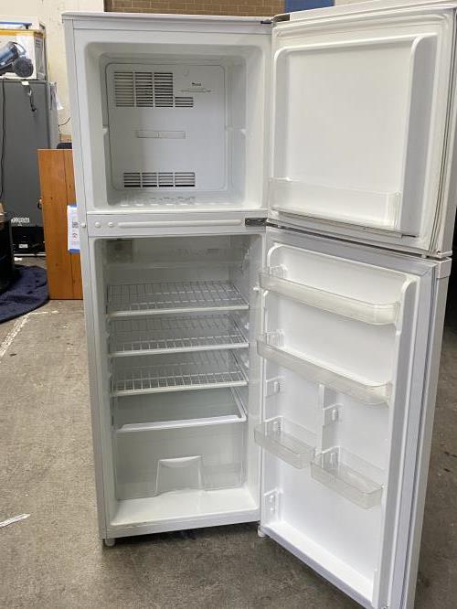 Second-hand Westinghouse 202L Top Mount Fridge - Photo 2)