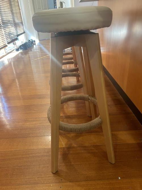 Second-hand Set of 4 Stools - Photo 2)