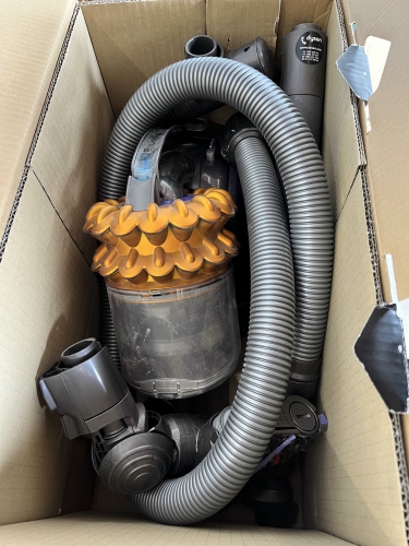 Second-hand Dyson Vacuum Cleaner - Photo 2)