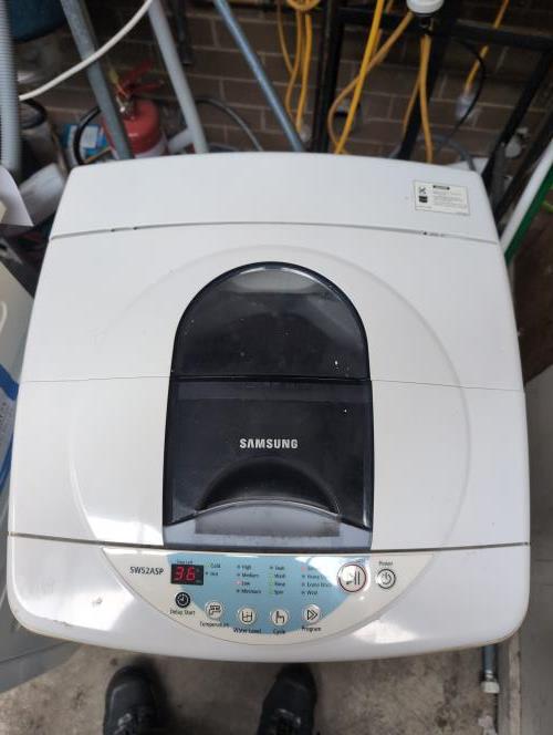 Second-hand Samsung 5kg Top Load Washing Machine - Photo 2)