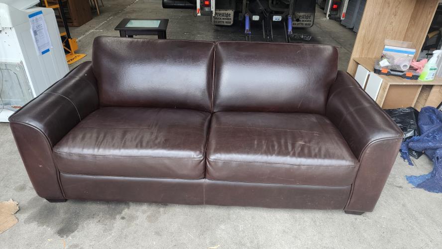 Second-hand Sofa - Photo 2)