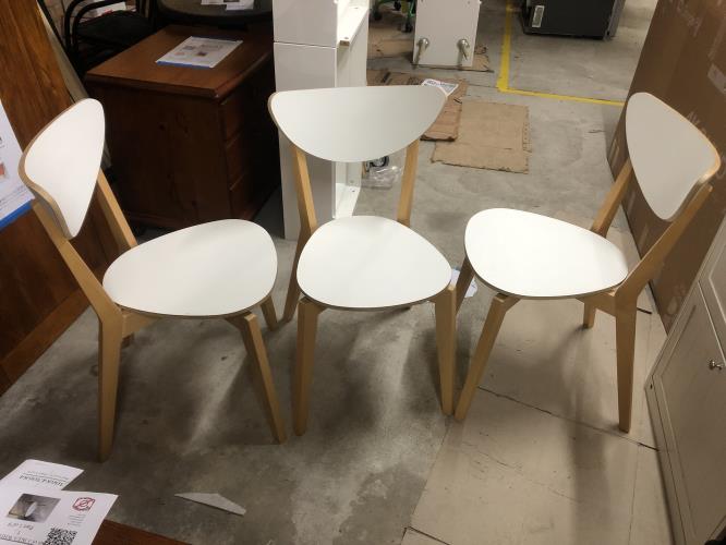 Second-hand Set of 3 IKEA Dining Chairs - Photo 2)