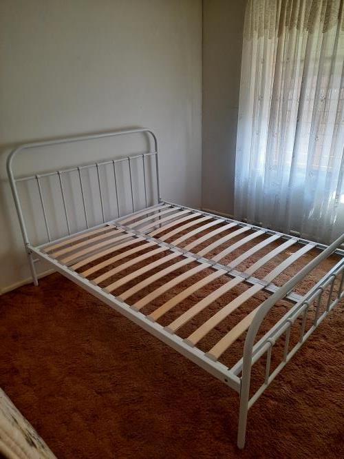 Second-hand Double Bed Frame - Photo 2)