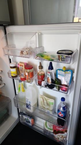 Second-hand Kelvinator 390L Top Mount Fridge - Photo 2)