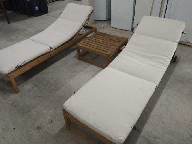 Second-hand Set of 2 Sun Lounges with Matching Small Table - Photo 2)