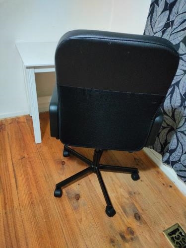 Second-hand Office Chair - Photo 2)