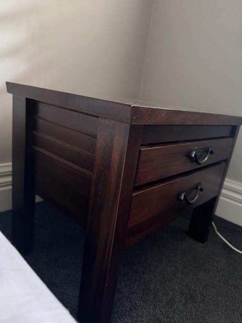 Second-hand Set of 2 Bedside Tables - Photo 2)