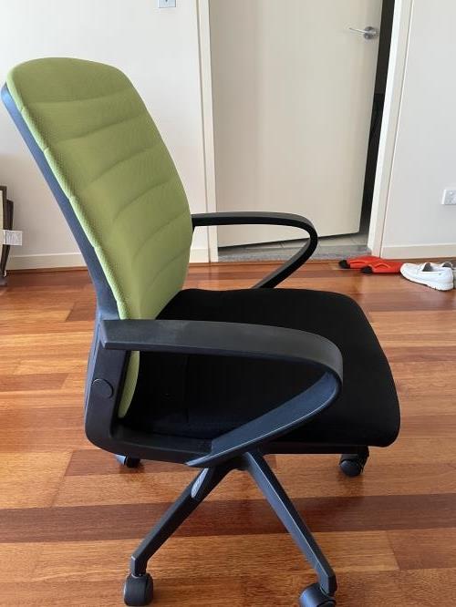 Second-hand Office Swivel Chair - Photo 2)