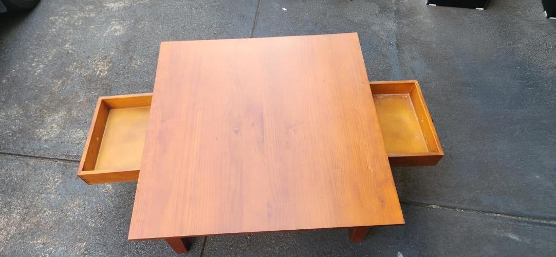 Second-hand Coffee Table - Photo 2)