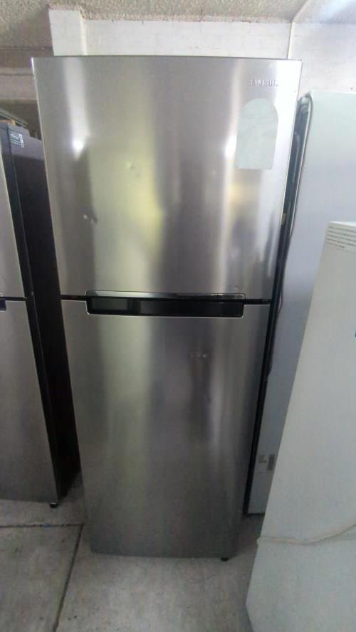 Second-hand Samsung 341L Top Mount Fridge - Photo 2)