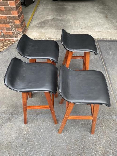 Second-hand Set of 4 Bar Stools - Photo 2)