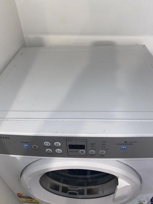 Second-hand Fisher & Paykel 6kg Dryer - Photo 2)