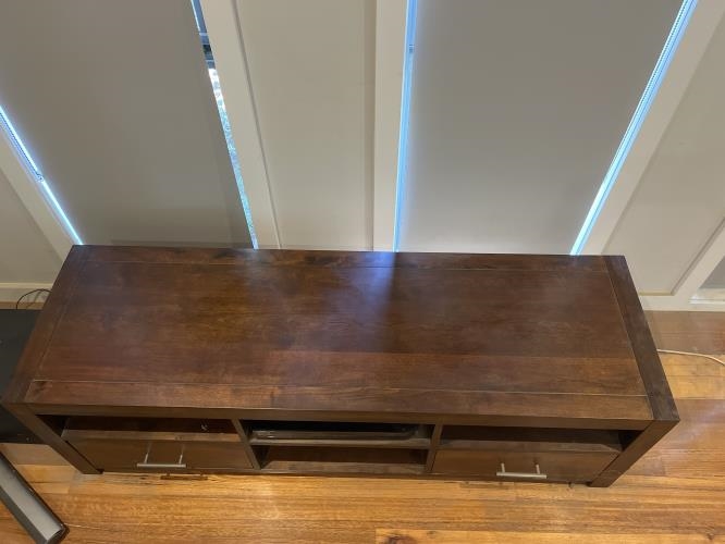 Second-hand Entertainment Unit - Photo 2)