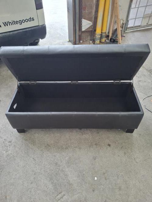 Second-hand Storage Ottoman - Photo 2)