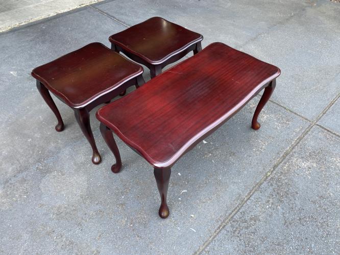 Second-hand Coffee Table with 2 matching side tables - Photo 2)