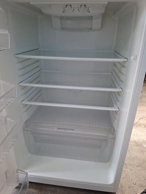 Second-hand Kelvinator 420L Top Mount Fridge - Photo 2)