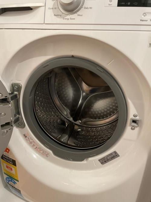 Second-hand Electrolux 7.5kg Front Load Washing Machine - Photo 2)