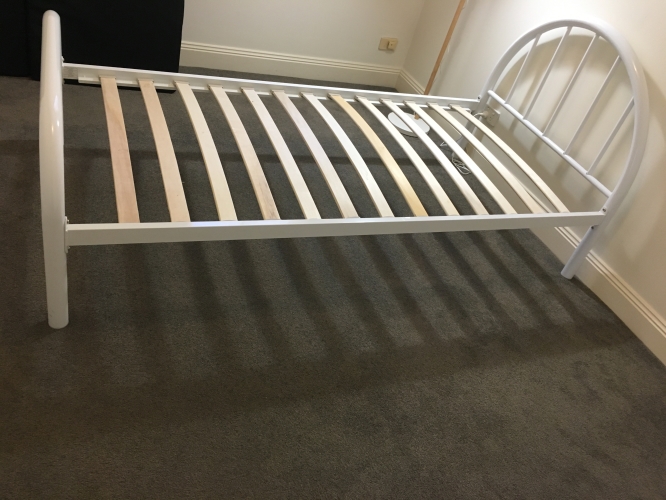 Second-hand Single Bed Frame - Photo 2)