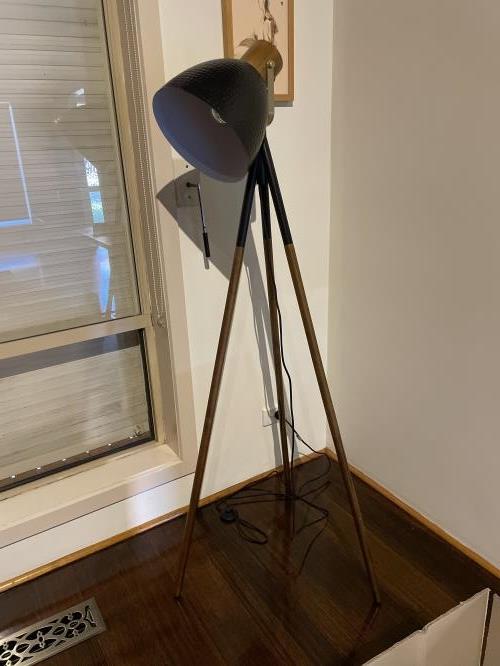Second-hand Floor Lamp - Photo 2)