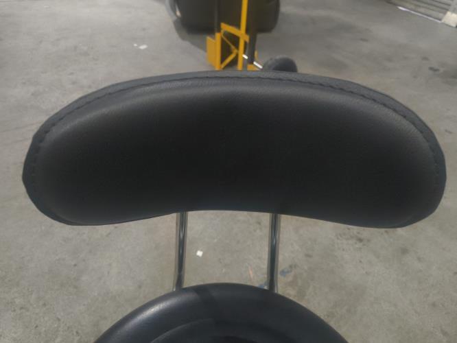Second-hand Swivel Chair - Photo 2)