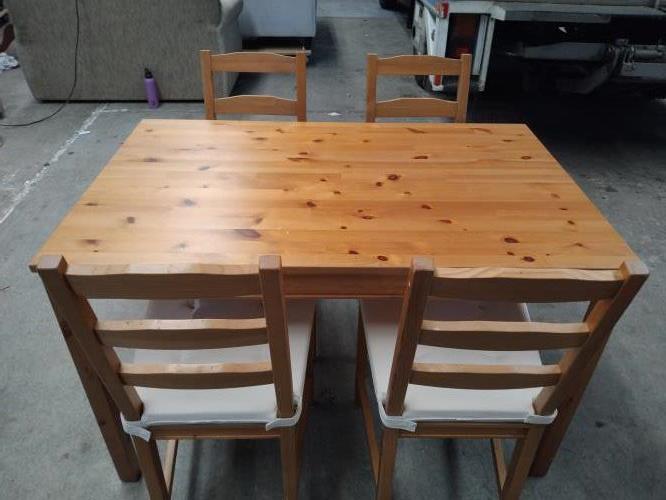 Second-hand Dining Table with 4 Chairs - Photo 2)