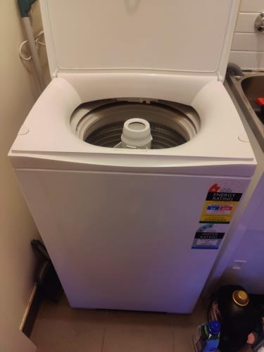 Second-hand Fisher & Paykel 5.5kg Top Load Washing Machine - Photo 2)