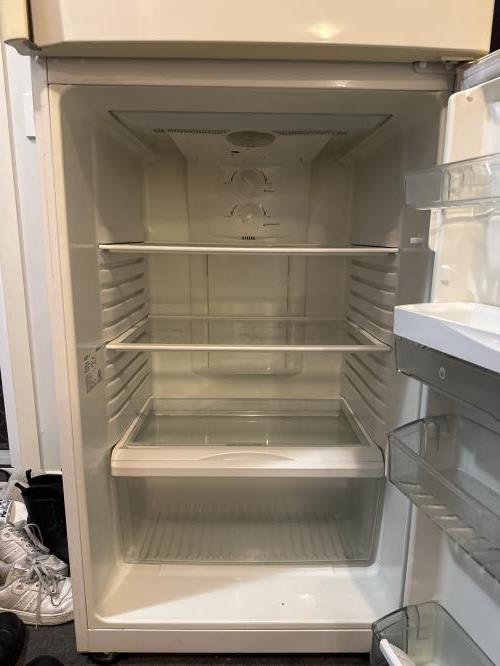 Second-hand Westinghouse 416L Top Mount Fridge - Photo 2)