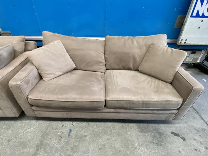 Second-hand 2 Seater Sofa and Matching Armchair - Photo 2)