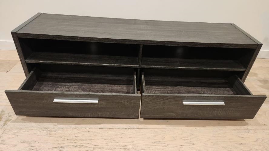 Second-hand Entertainment Unit - Photo 2)