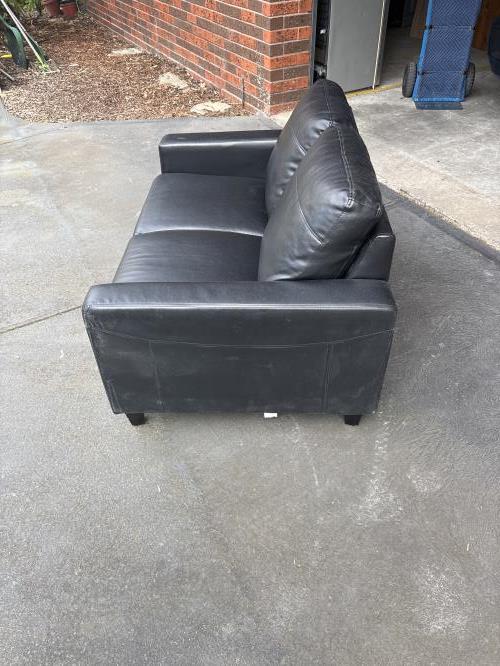 Second-hand Two Seater Sofa - Photo 2)