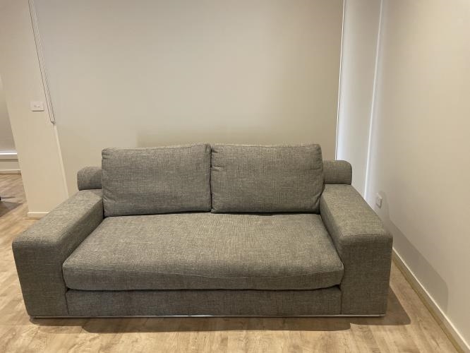 Second-hand Sofa - Photo 2)