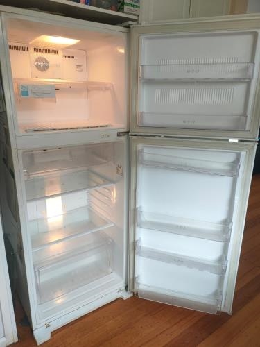 Second-hand LG 422L Top Mount Fridge - Photo 2)