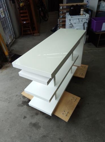 Second-hand Stunning Side Table - Photo 2)