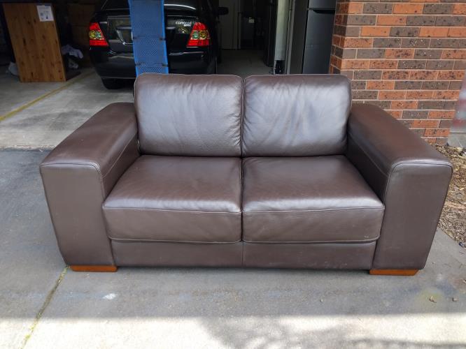 Second-hand Two Seater Couch - Photo 2)