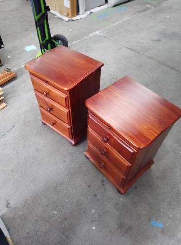 Second-hand Set of 2 Bedside Tables - Photo 2)