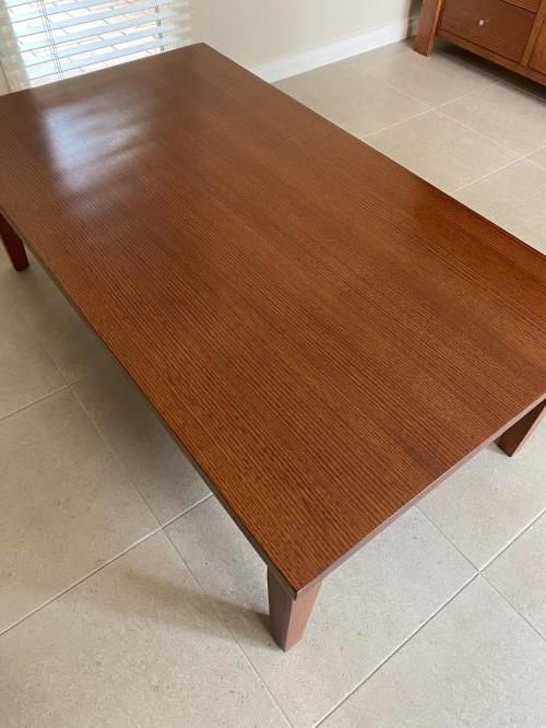 Second-hand Coffee Table - Photo 2)