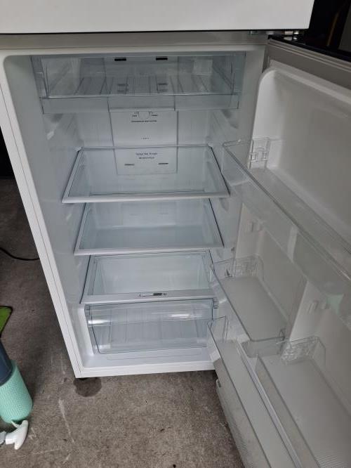 Second-hand Hisense 350L Top Mount Fridge - Photo 2)