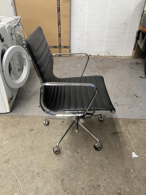 Second-hand Office Swivel Chair - Photo 2)