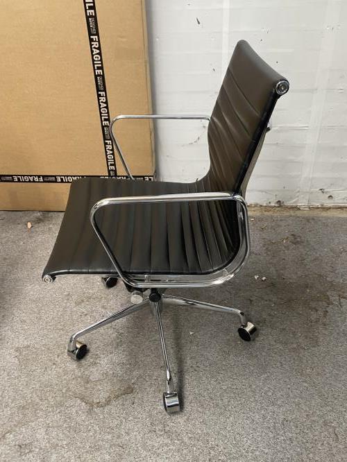 Second-hand Office Swivel Chair - Photo 2)