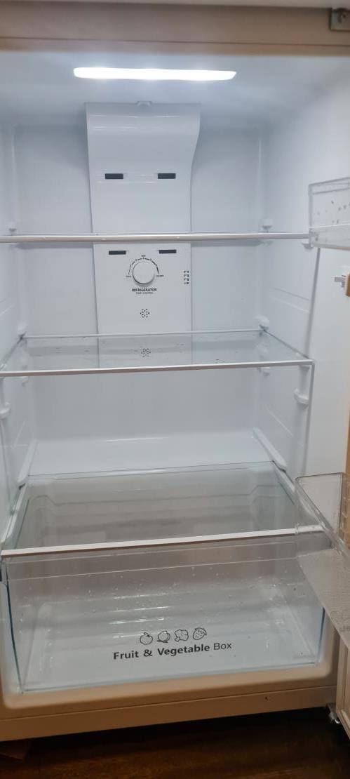 Second-hand Hisense 205L Top Mount Fridge - Photo 2)
