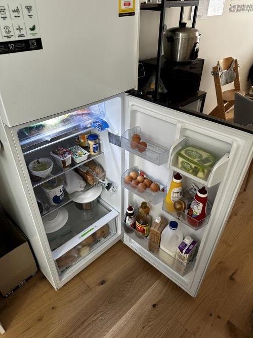 Second-hand Chiq 348L Top Mount Fridge - Photo 2)