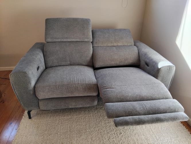 Second-hand Electric Reclining Sofa - Photo 2)
