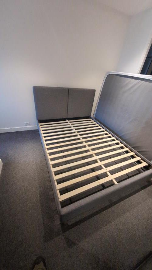 Second-hand Queen Bed Frame - Photo 2)