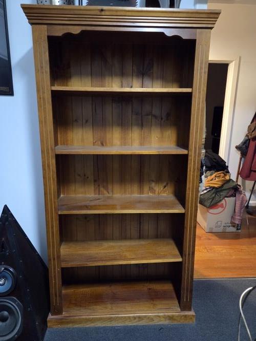 Second-hand Bookcase - Photo 2)