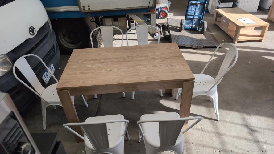 Second-hand Dining Table with 6 Chairs - Photo 2)