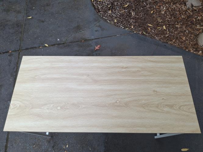 Second-hand Desk - Photo 2)